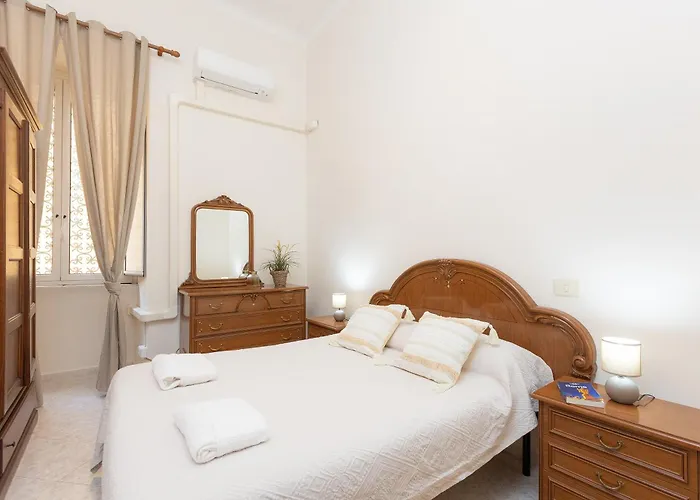Pietroburgo By In Roma